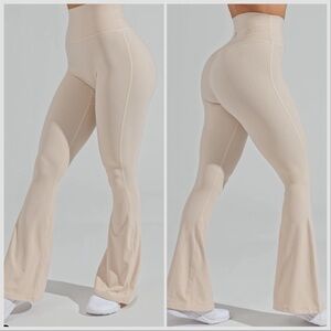BuffBunny Foxy Flare Legging Pants Stardust Beige Cream Sz M